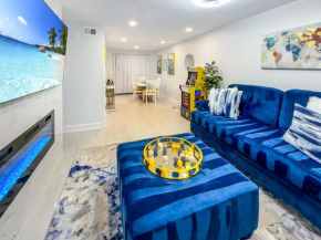 Elegant Serene- Townhome, 10 Mi to Downtown, near Airport